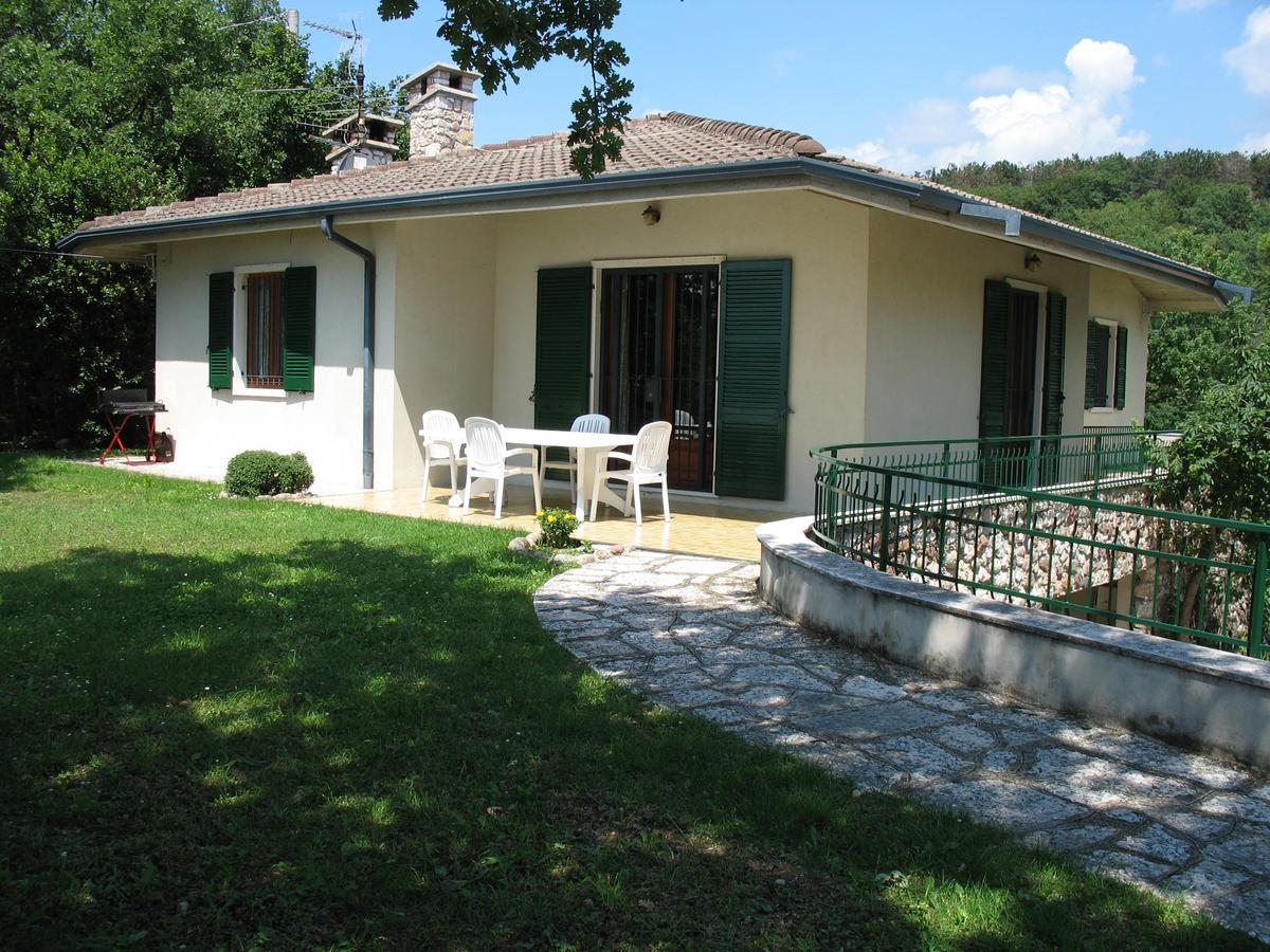 Villa Bardino Torri Del Benaco Luaran gambar
